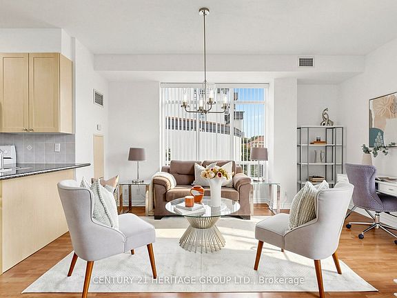 4th image of 11121 Yonge St #311