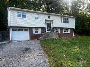 92 Lucas Park Rd, Norwich, CT 06360