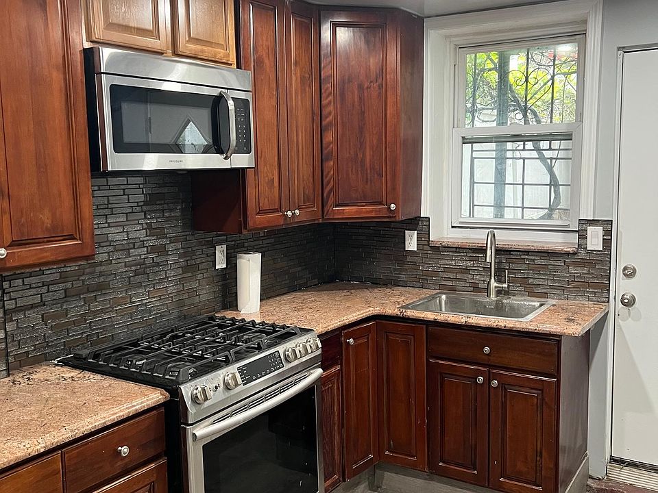 1st image of 616 Rockaway Pkwy #1