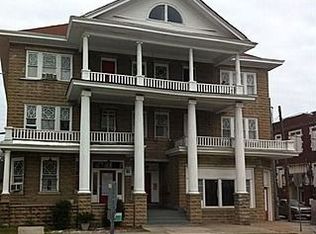 1020 E Anderson St, Savannah, GA 31401