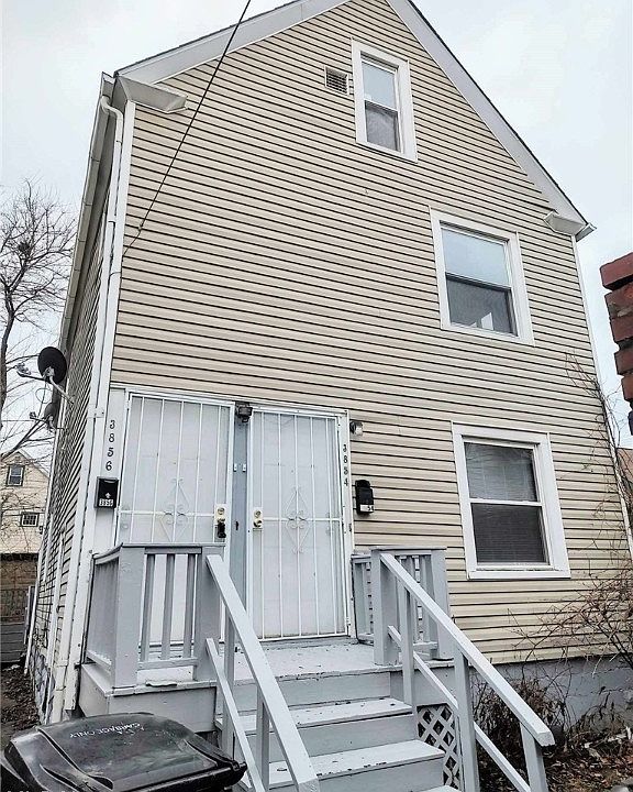 1st image of 3856 W 18th St