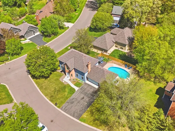 4390 Ithaca Ln N, Plymouth, MN 55446
