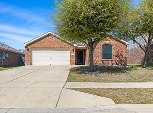 6113 Chalk Hollow Dr, Fort Worth, TX 76179