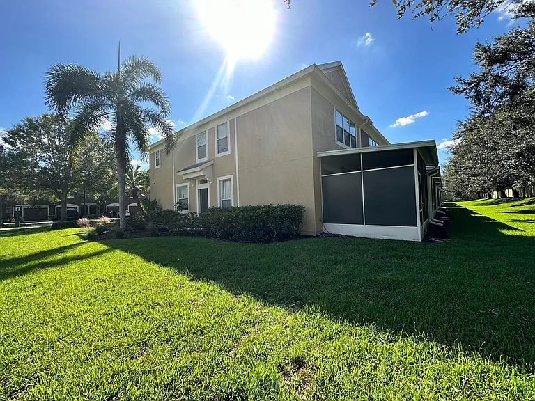 7163 83rd Dr E — Photo 7