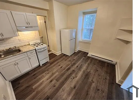 1 bed, 900 sqft, $1,100 — Photo 4