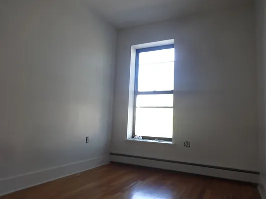 Rented by Blue Egg Realty Corp | media 2