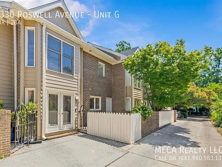 2330 Roswell Ave #G — Photo 6