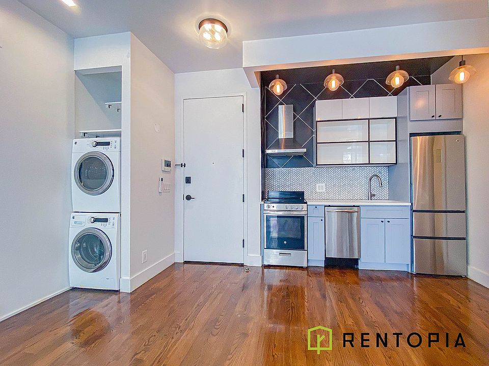 1st image of 83 Graham Ave #2A