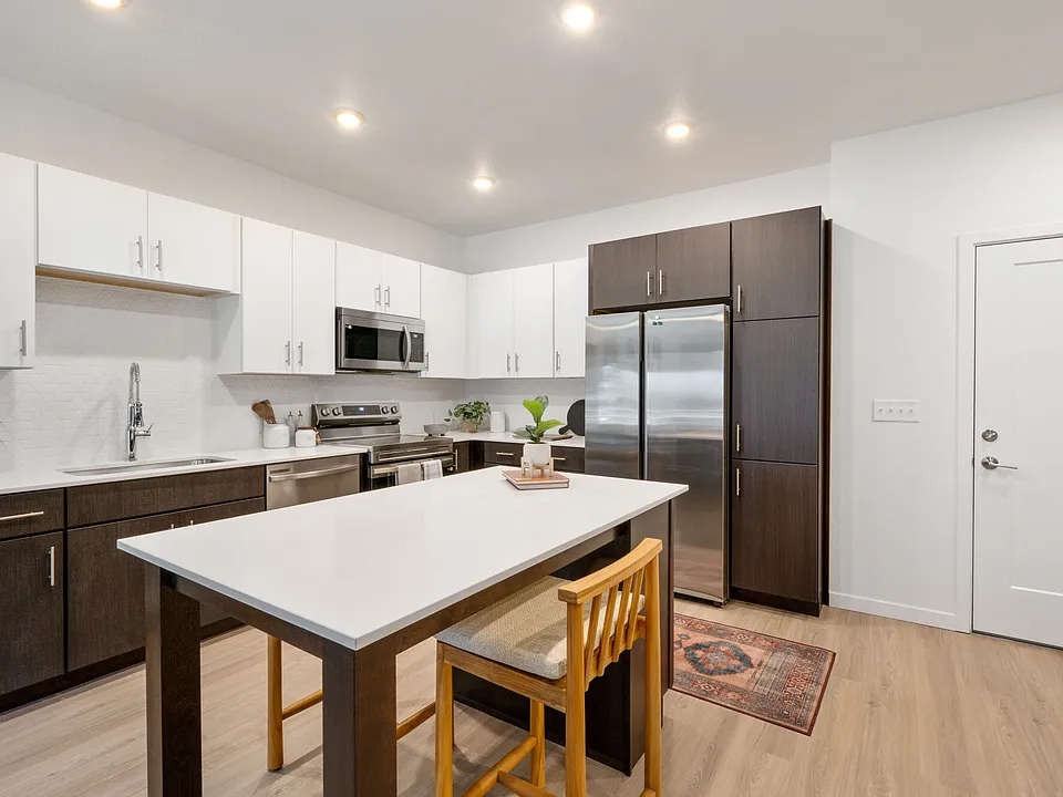 Vine at Panorama apartments community photo
