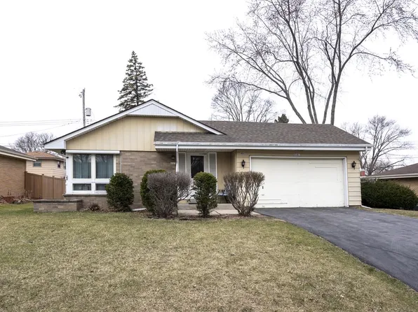 4641 North 109th STREET, Wauwatosa, WI 53225