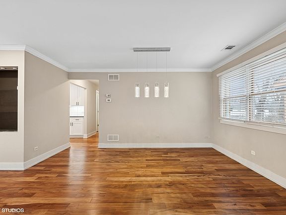 3rd image of 640 N Kaspar Ave