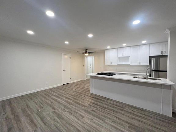 2nd image of 11626 Gorham Ave APT 2