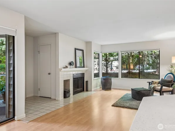 1354 Bellevue Way NE #3, Bellevue, WA 98004