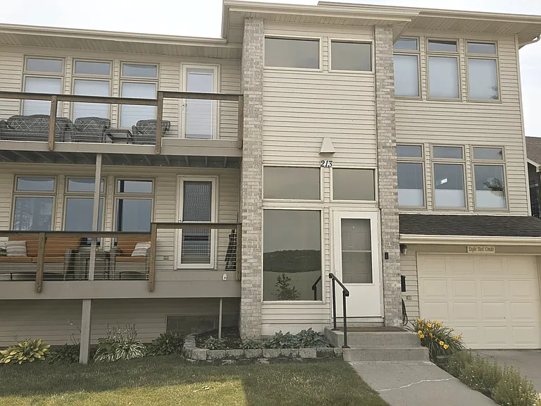 213 N Park St #1 — Photo 2