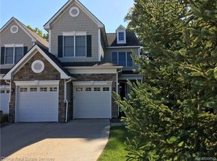 26662 Island Lake Dr #10131, Novi, MI 48374