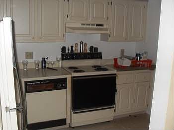 5th image of 1242 S Military Trl APT 1012
