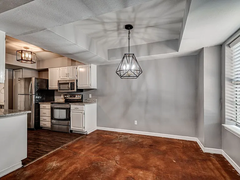 14431 N Pennsylvania Ave #D — Photo 10