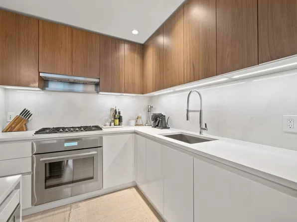 1000 Maxwell Lane image 14 of 45