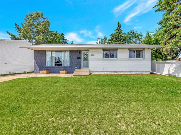 3012 E 52nd Ave, Lloydminster, AB T9V 1P5