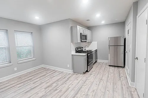 1205 E Armour Blvd Photo 1