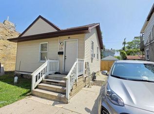 1309 Villa St, Racine, WI 53403