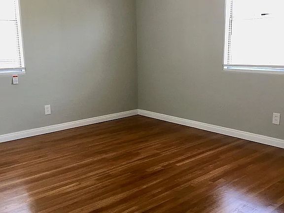 5th image of 4518 Palm Ave