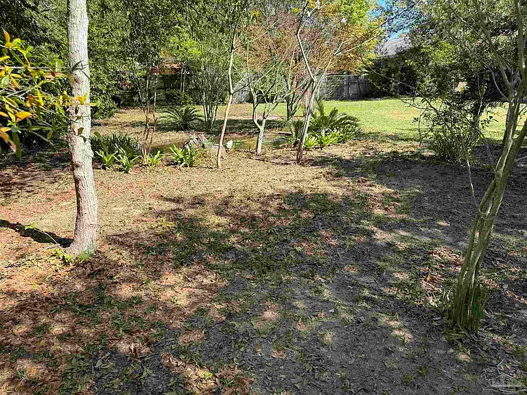 7845 Le Jeune Dr — Photo 38