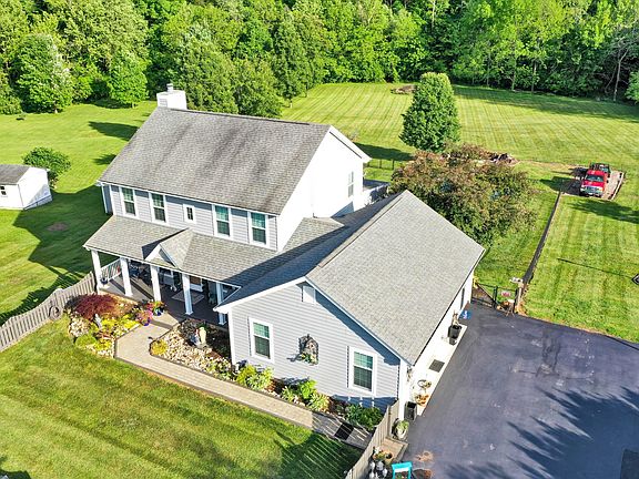 3rd image of 235 Marquise Dr