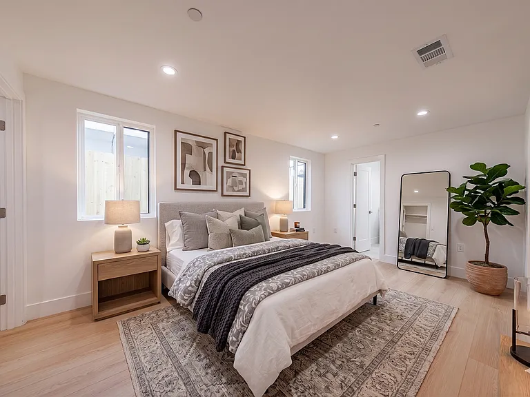 2026 Luxury 3, 4 & 5 Bed Townhomes — Photo 31