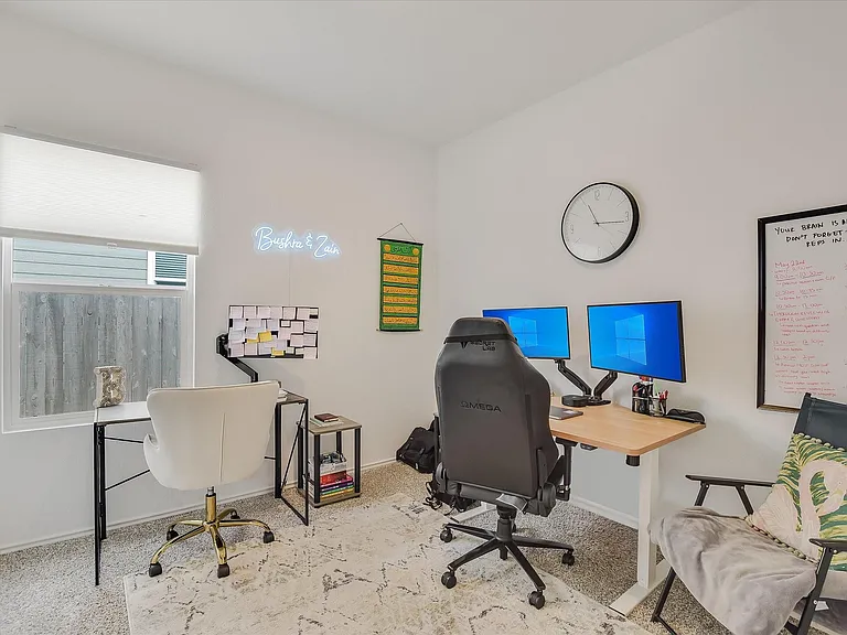 2712 Louris Ln — Photo 9