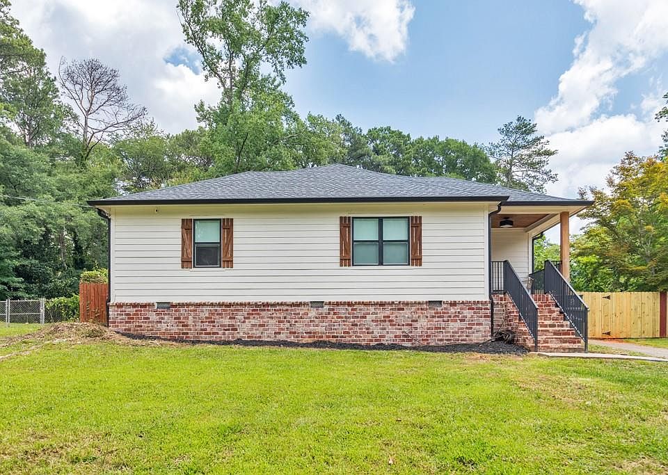 1st image of 235 Mathews Cir SE