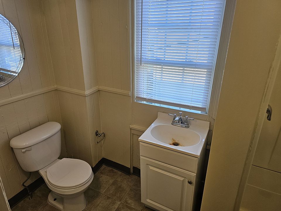 606 6 bathroom_12012025