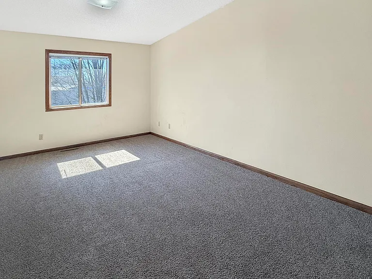 Parkview Manor — Photo 39