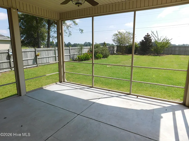 101 Staffordshire Dr #101 — Photo 57