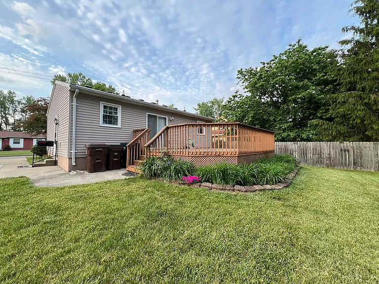 2421 Pollard Rd — Photo 2