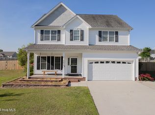 507 Newhan Ct, Hubert, NC 28539