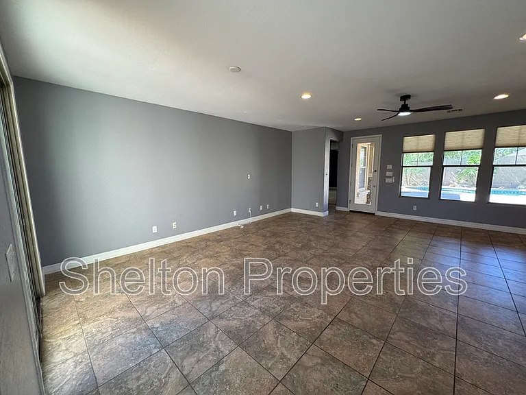 20933 W Cora Vis — Photo 8