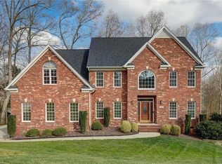 313 Winrow Dr, Jamestown, NC 27282