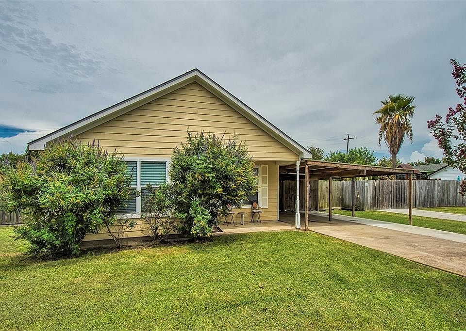 1st image of 7829 Bayview Dr