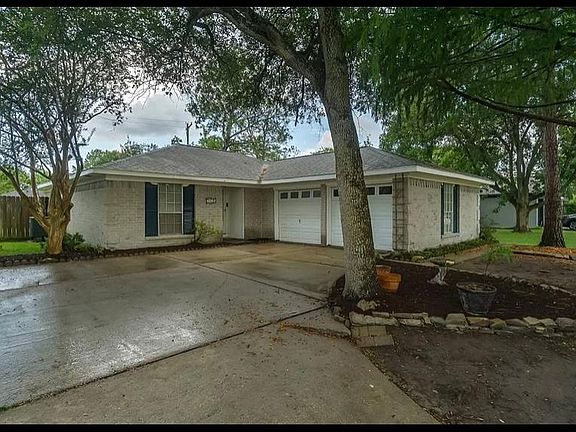 3rd image of 3105 Mariner Dr