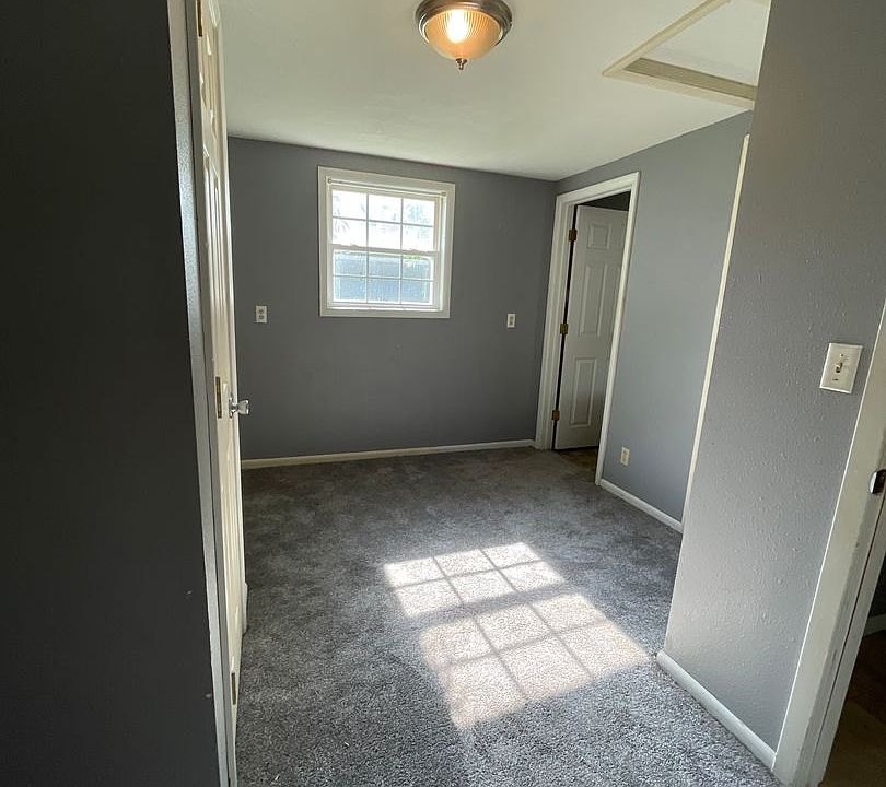 1009 1/2 Cottonwood St Apartments Emporia, KS Zillow