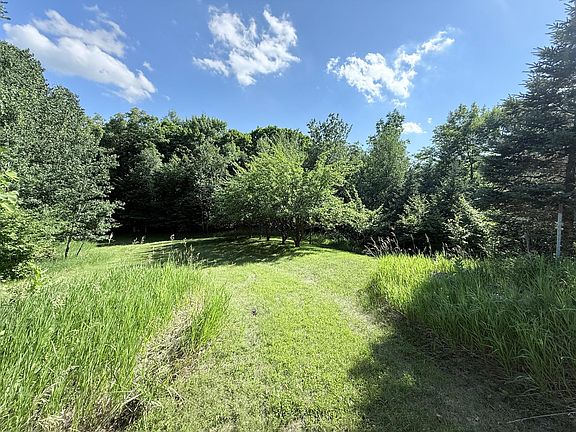 5th image of 50050 Leek Lake Dr