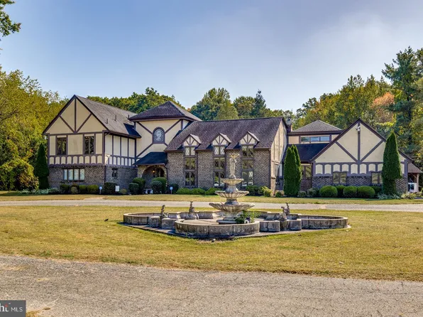 740 Garwood Rd, Moorestown, NJ 08057