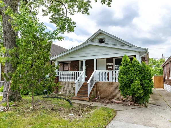 1025 Curry Ave, Windsor, ON N9B 2A6