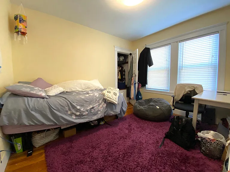 2 Vassar St #1 — Photo 3
