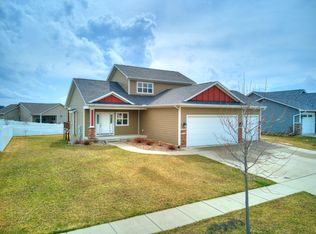 2726 Danbury Rd, Ames, IA 50014