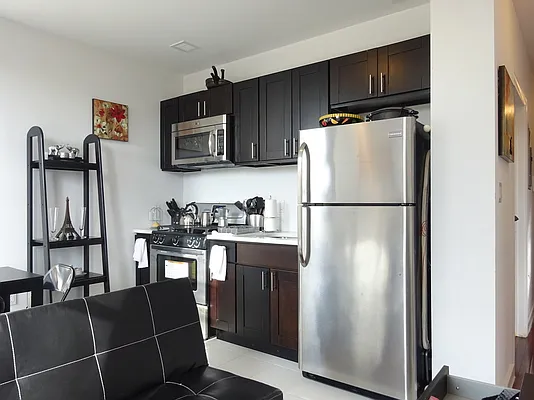 Rented by Portman Realty Corp | media 53