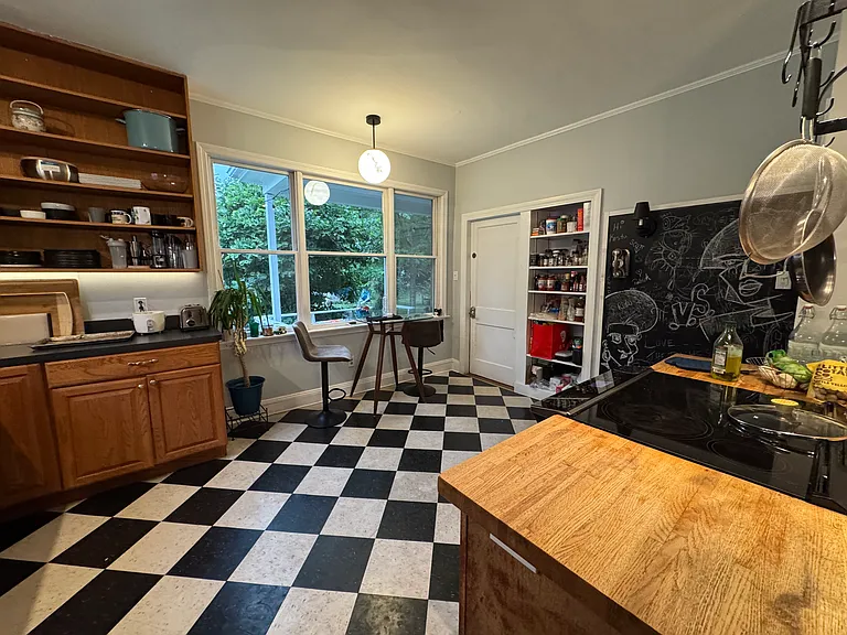 41 Melville Ave — Photo 8