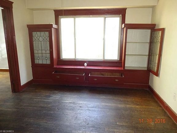 4th image of 9302 Denison Ave