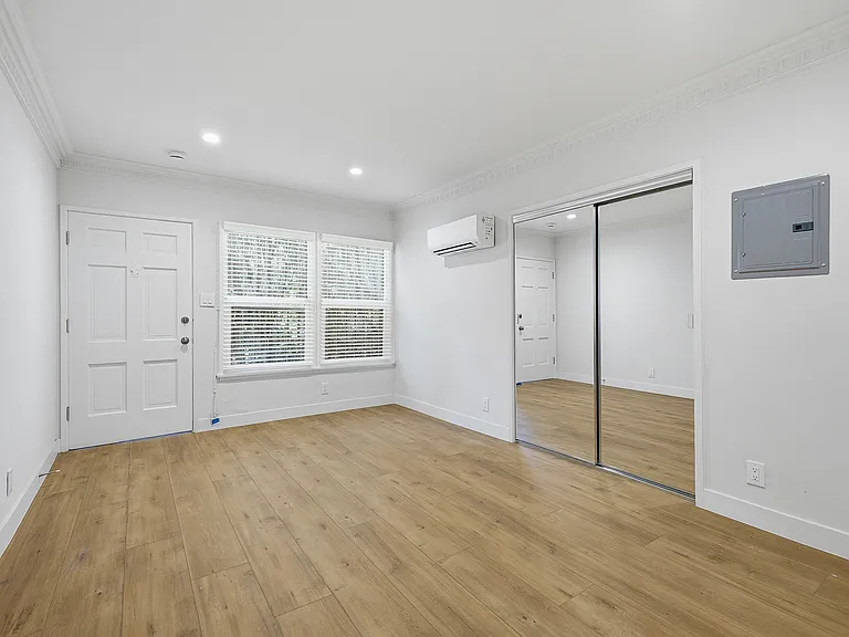 850 S Westmoreland Ave #852 — Photo 6